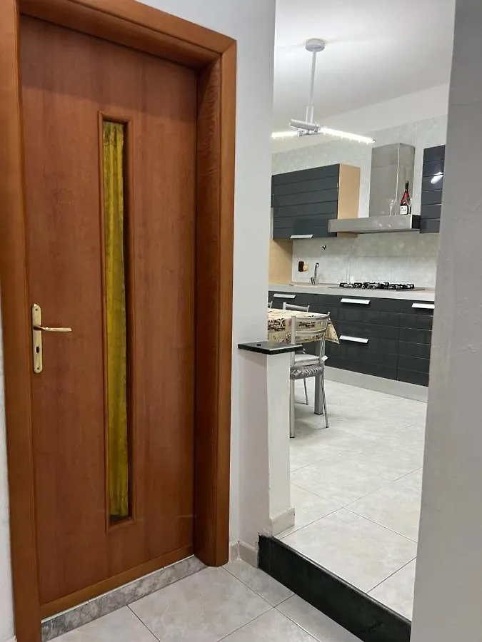 Апартаменты House 33 Неаполь 0*,  Италия